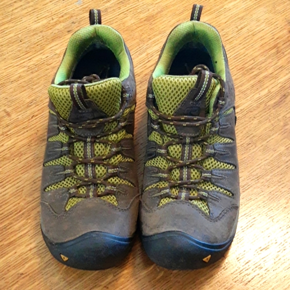 Keen Women's Hiking Boot Low Top Sz8
